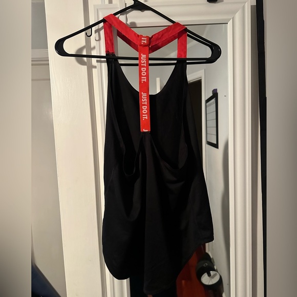 Nike Dri-Fit Racerback Black Red Active Running Tank Top Women’s Sz Medium M New - Picture 3 of 3